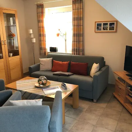 Apartment Darsser Weg 34 *